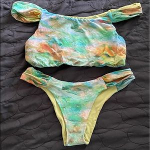 ($35 on V) San Lorenzo set